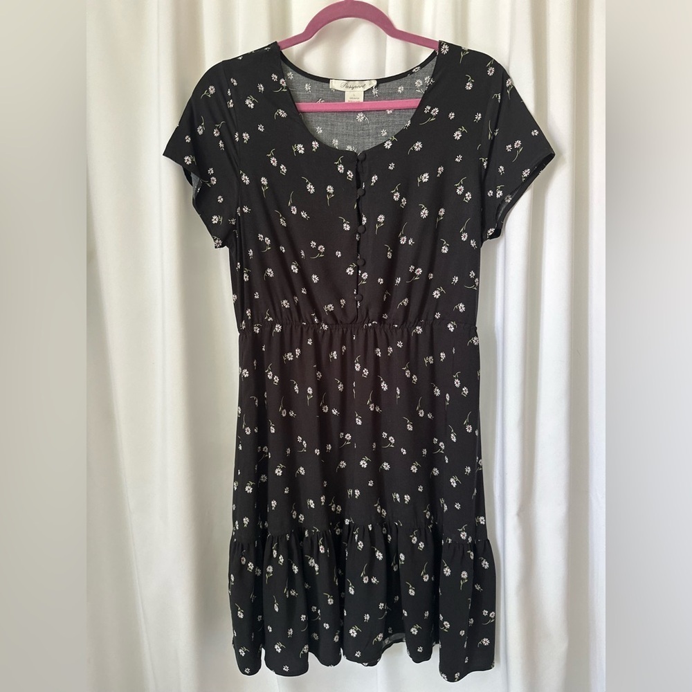 Passport Black and White Floral Midi Dress (890)